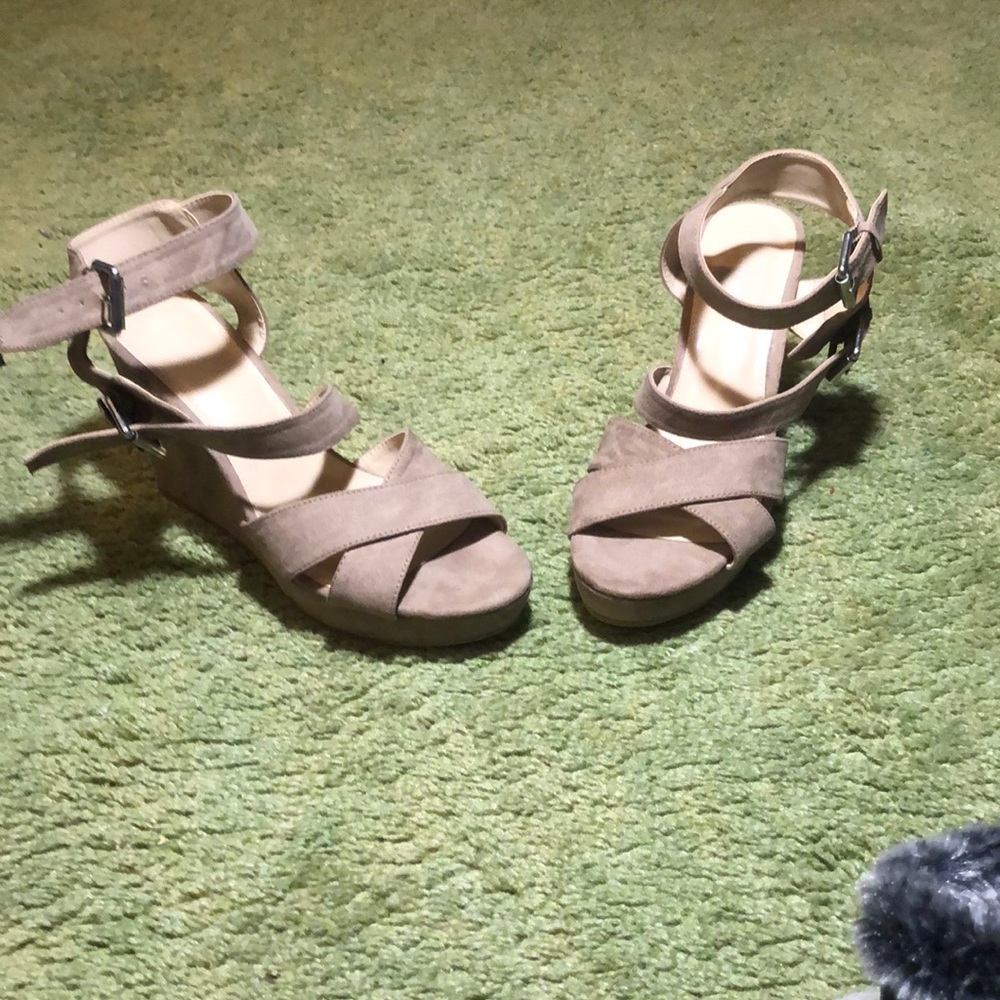 Tan heels